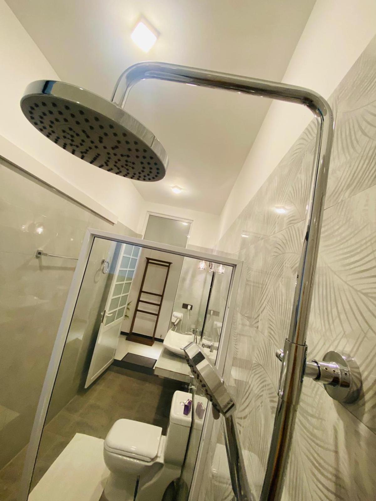 Airport Faith Hotel Katunayaka Zewnętrze zdjęcie